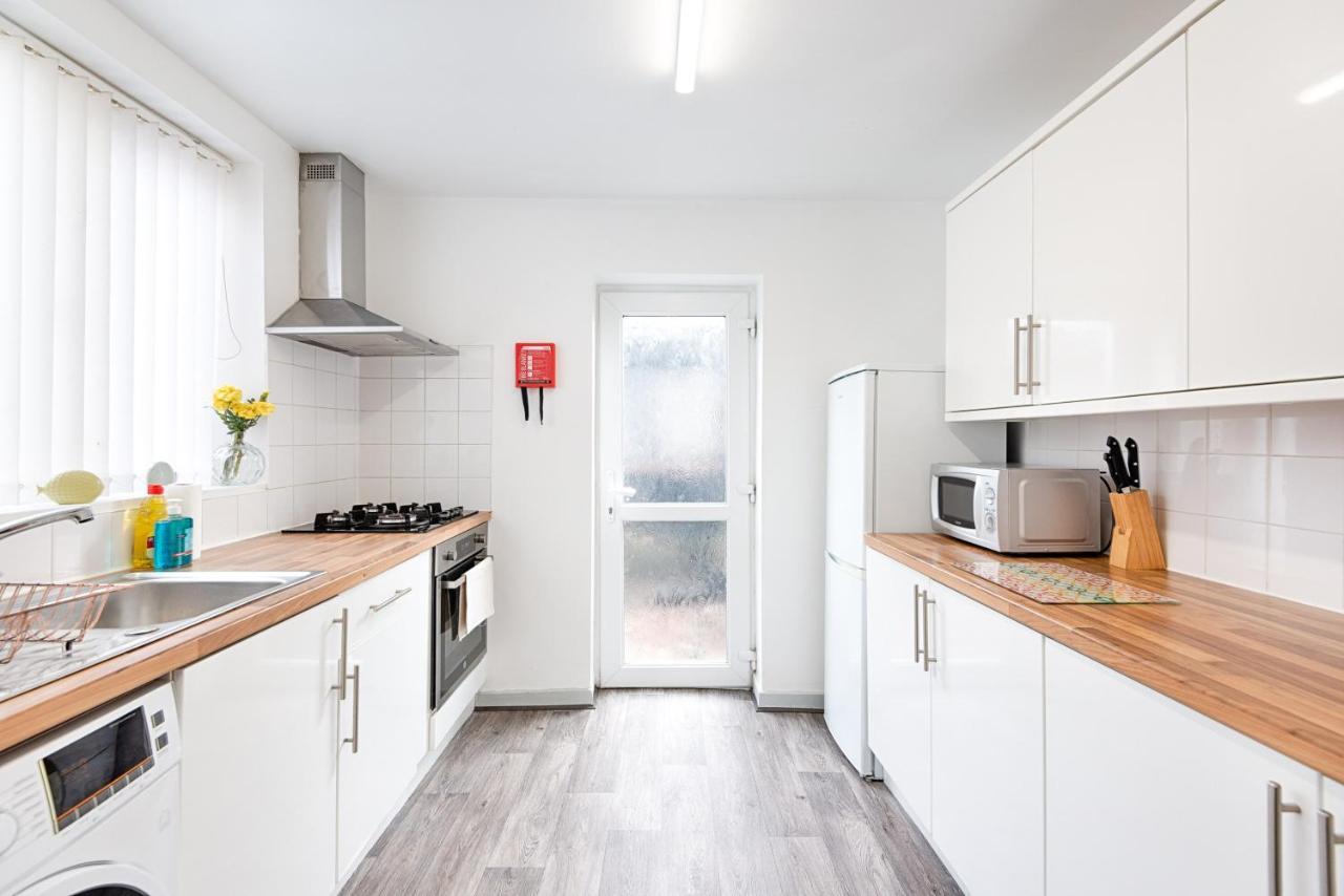 Walk To Swansea Stadium, 3 Rooms, Smart Tv'S Exteriör bild